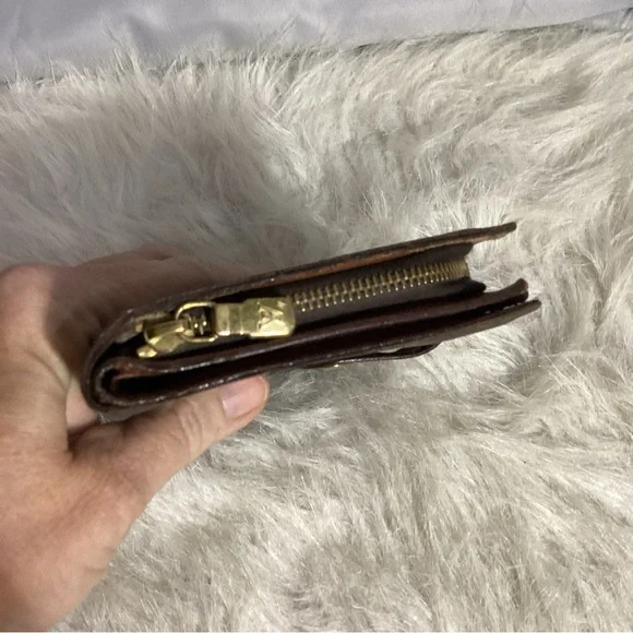 SOLD………..Louis Vuitton Monogram Porte Papier Code SP0979 Zip Snap Wallet - Picture 9 of 15
